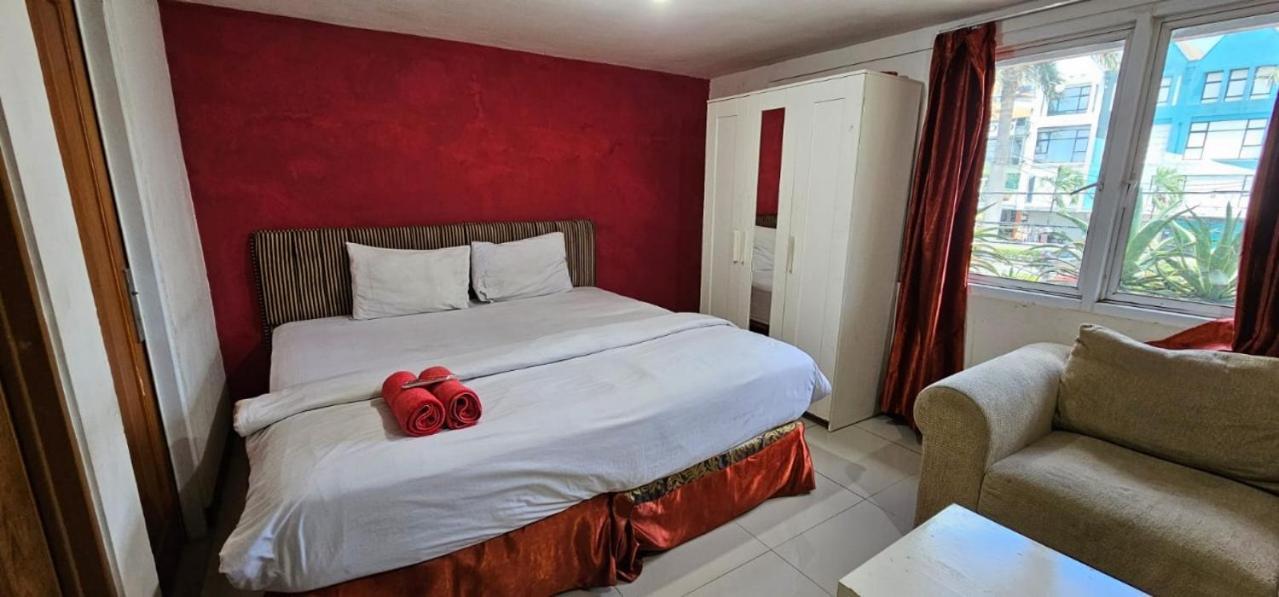 Mega Stay Near Mall Kelapa Gading Jacarta Exterior foto